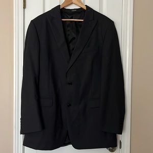 Perry Ellis 100% Wool Suit. In excellent condition